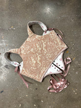 Load image into Gallery viewer, 38” Cherub Tapestry Stays