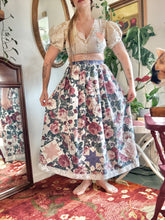 Load image into Gallery viewer, Roses and Stars Petticoat