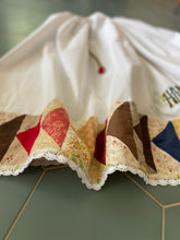 Load image into Gallery viewer, Flying Geese Petticoat