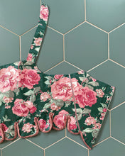 Load image into Gallery viewer, 38 Green Rose Stays