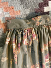 Load image into Gallery viewer, Distressed Rose Petticoat