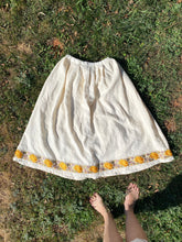 Load image into Gallery viewer, Rose Petticoat