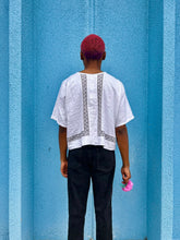 Load image into Gallery viewer, Montes Guayabera
