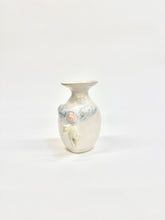 Load image into Gallery viewer, Cherubim Pony Pot
