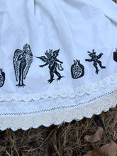 Load image into Gallery viewer, Ecru Lillith Petticoat
