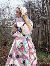 Load image into Gallery viewer, Garden Quilt Duster
