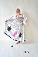 Load image into Gallery viewer, Venus Petticoat
