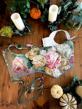 Load image into Gallery viewer, Custom Swan Stays
