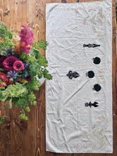 Load image into Gallery viewer, Yarrow Knot Altar Cloth
