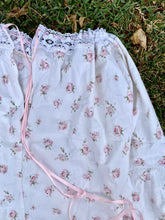 Load image into Gallery viewer, Many Roses Petticoat
