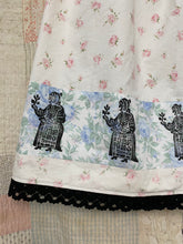 Load image into Gallery viewer, Witch Petticoat
