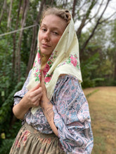Load image into Gallery viewer, Cream Rose Shawl
